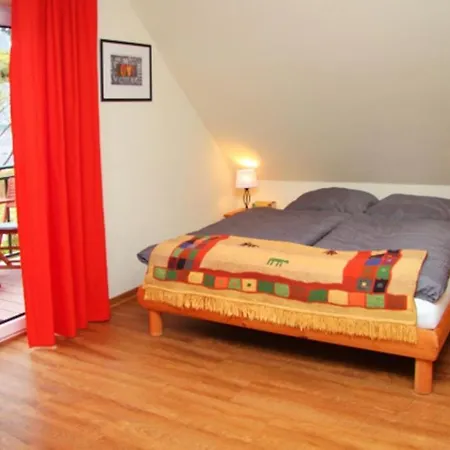 2 - Schoenes Ferienhaus Fuer Die Ganze Familie Direkt An Der Mueritz